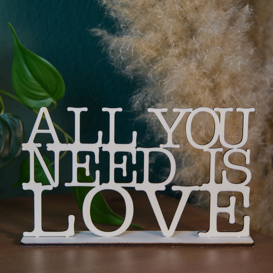 Deko-Aufsteller aus Holz "All You Need Is Love"